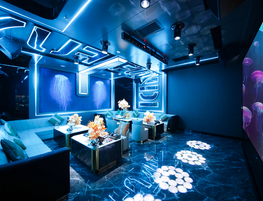 赛博机甲门店展示