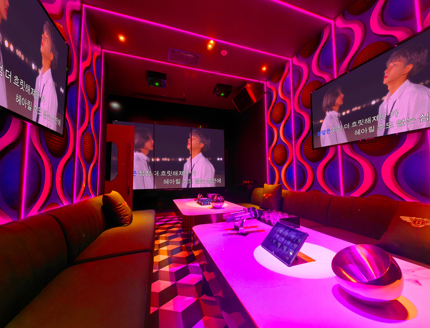 赛博机甲门店展示